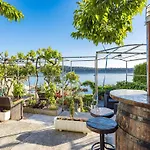 Apartman Rab With Private Dock And Sea Views *
