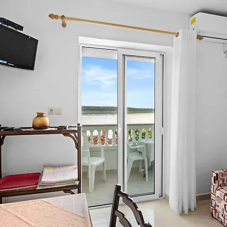 Rab With Private Dock And Sea Views Apartament