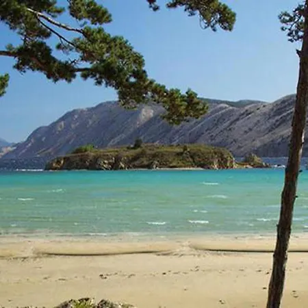 Rab With Private Dock And Sea Views 아파트 라브
