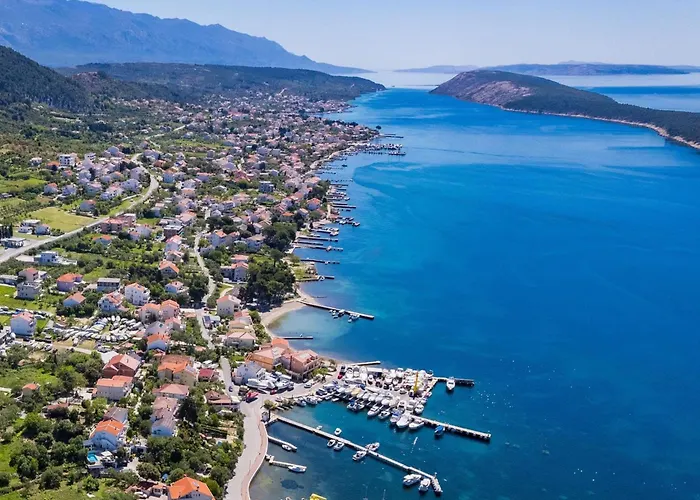 Rab With Private Dock And Sea Views Apartamento *